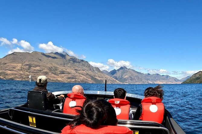 10 Day North to South Island NZ Private Tour from Auckland - Day 1: Auckland Museum and an easy city introduction