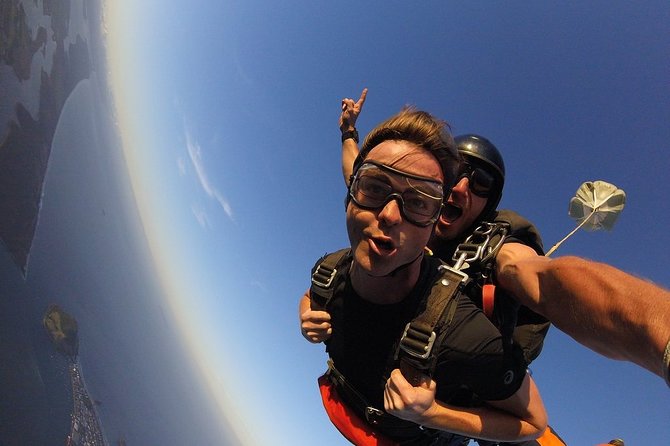 15,000ft Tandem Skydive in Bay of Plenty - The 15,000-foot freefall
