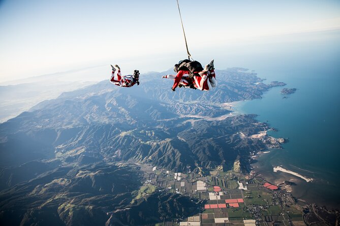18,000ft Tandem Skydive over Abel Tasman - Booking advice for a smoother day