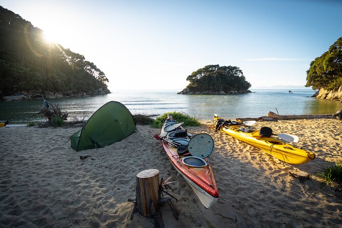 2 Day Freedom Kayak - Kayak Rental - New Zealand - The first paddle toward Te Pukatea Bay