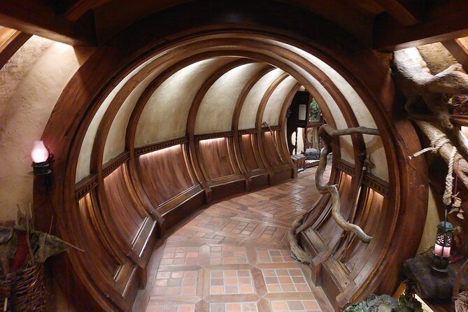 2-Day Hobbiton, Rotorua, Waitomo Caves Tour from Auckland with Accommodation - Why this two-day route works