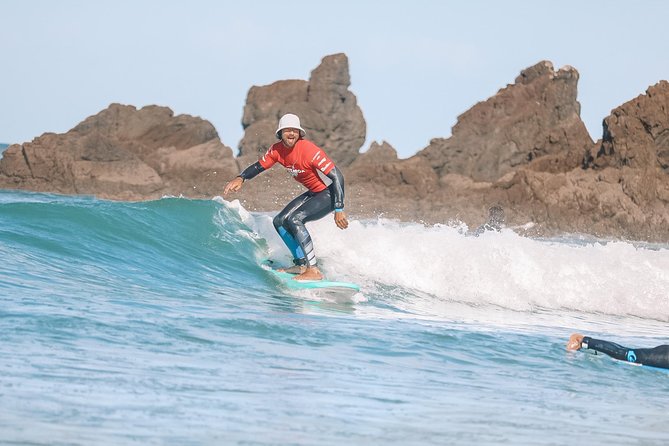2 Hour Surf Lesson - Te Arai Beach - Small-group teaching, with room for different abilities
