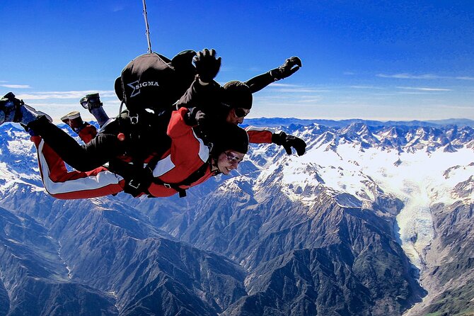 20 Minute Twin Glacier Overflight in Fox and Franz Josef Glaciers - Franz Josef Glacier and its different character