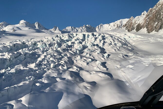 20 Minute Twin Glacier Overflight in Fox and Franz Josef Glaciers - Fox Glacier from above
