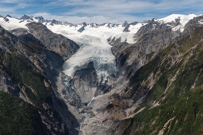 25mins Private Helicopter Flight in Franz Josef with Landing - From Franz Josef village to the helicopter pad