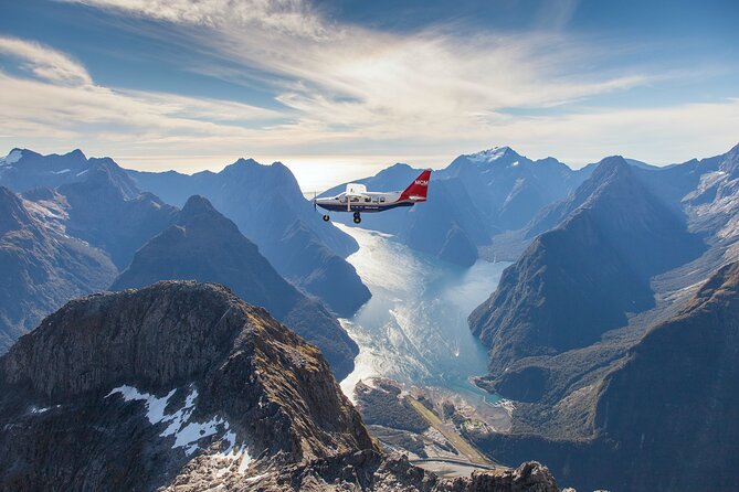 30-Minute Alpine Scenic Flight from Queenstown - The people who make the flight work