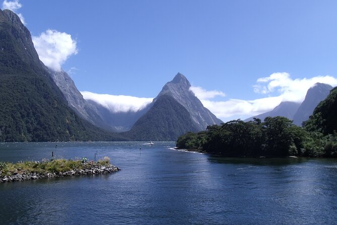 4-Day Great Southern Island Circle Tour from Christchurch - Is $1,238.04 a fair price?