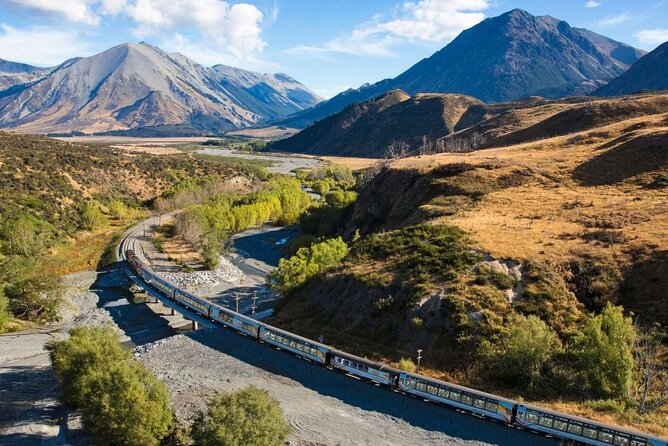 4 Day Tour to Milford Sound, Mount Cook & More from Auckland - Who will get the most from this four-day route?
