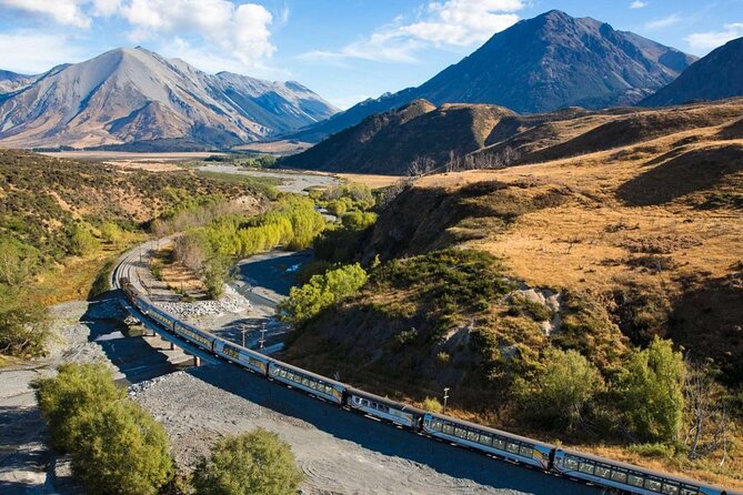 4 Day Tour to Milford Sound, Mount Cook & More from Queenstown - Day Two: Queenstown Gardens and Skyline Views