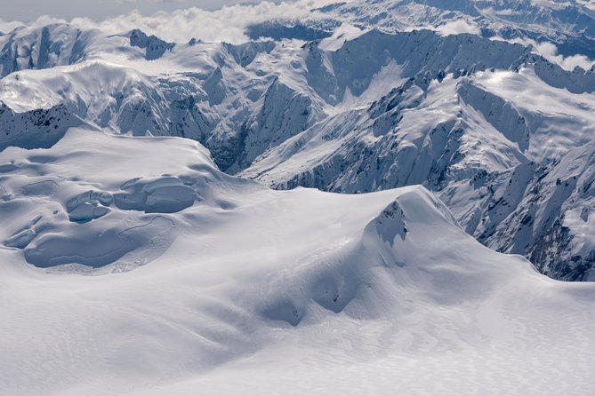 45-Minute Mount Cook Ski Plane and Helicopter Combo Tour - The return flight in a different aircraft