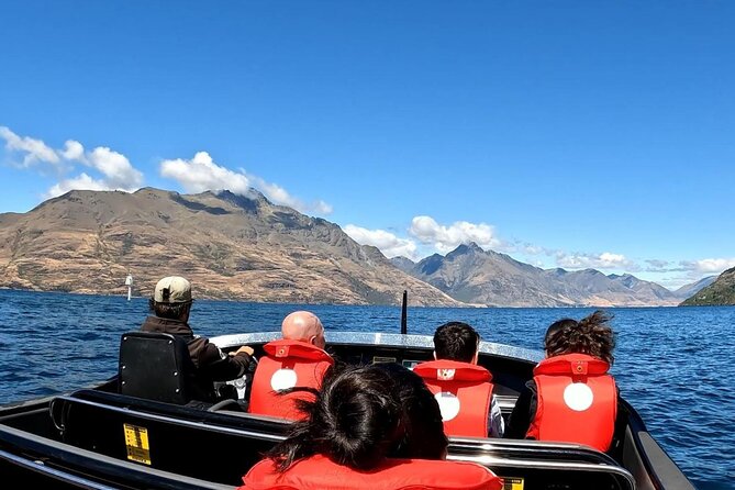 5 Day South Island New Zealand Private Tour from Queenstown - Day two: Queenstown gardens, jet boating, and the gondola