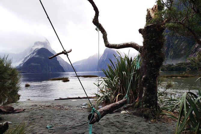 5 Day South Island Tour from Queenstown including Stewart Island - Day 5: Tekapo, salmon, Cromwell and a private soak