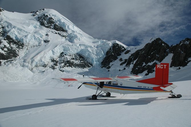 55 minute Grand Circle Ski Plane - Crossing the Main Divide to the West Coast