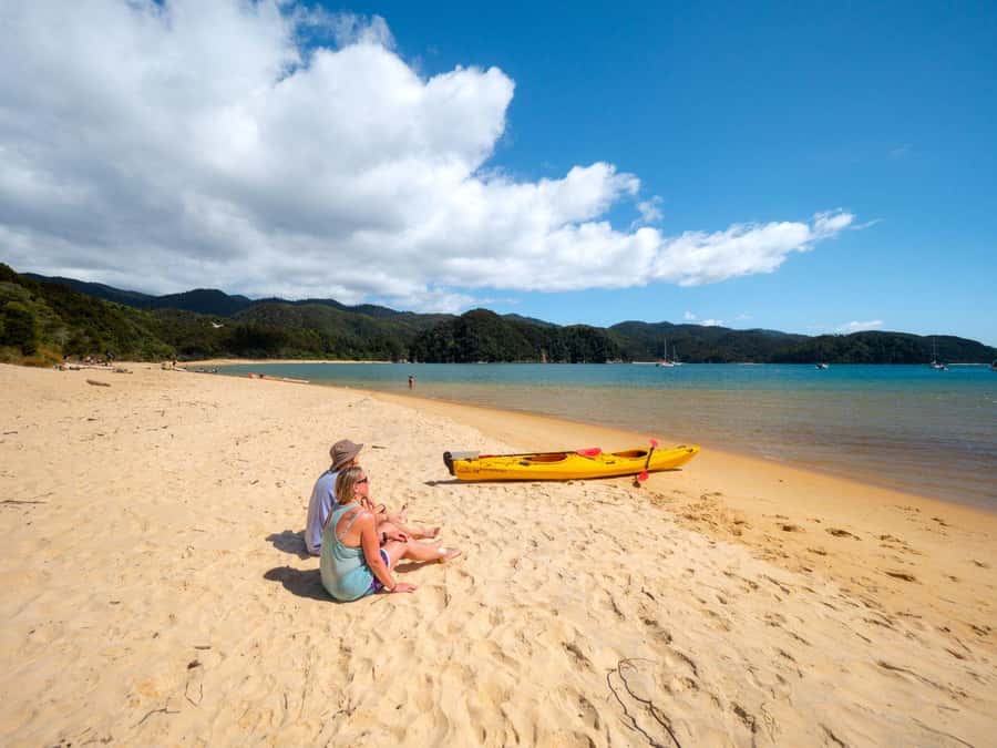 Abel Tasman National Park: Cruise, Kayak, & Hike Tour - The Kaiteriteri cruise and Split Apple Rock