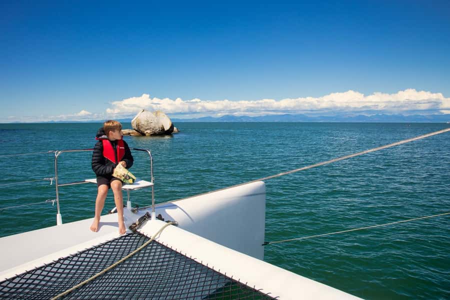 Abel Tasman National Park: Sailing and Self-Guided Walk - Practical packing advice for the boat and track