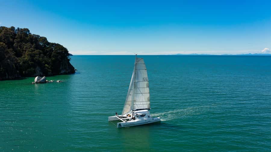Abel Tasman National Park: Sailing and Self-Guided Walk - Getting from Marahau to Kaiteriteri