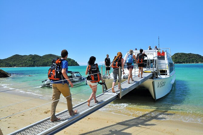 Abel Tasman Vista Cruise - What the crew adds to the day