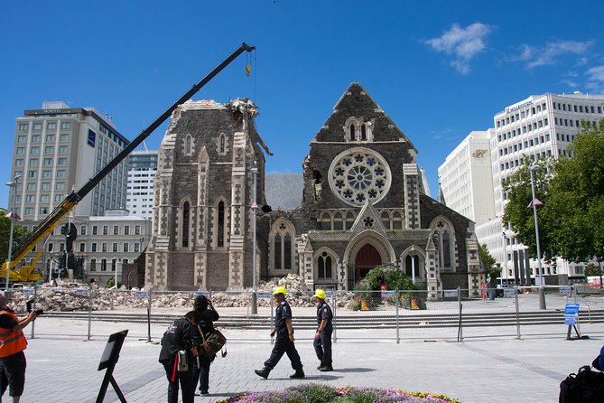 Akaroa Shore Excursion: Banks Peninsula, Christchurch City Tour and the International Antarctic Centre - Who will enjoy this excursion most?