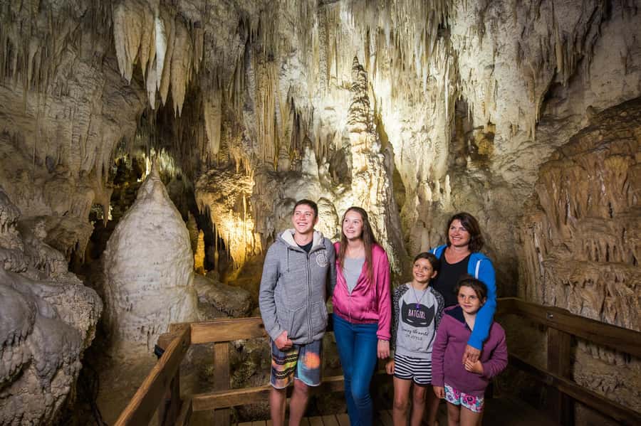 Aranui Cave 1-Hour Guided Tour - Maori stories and local interpretation