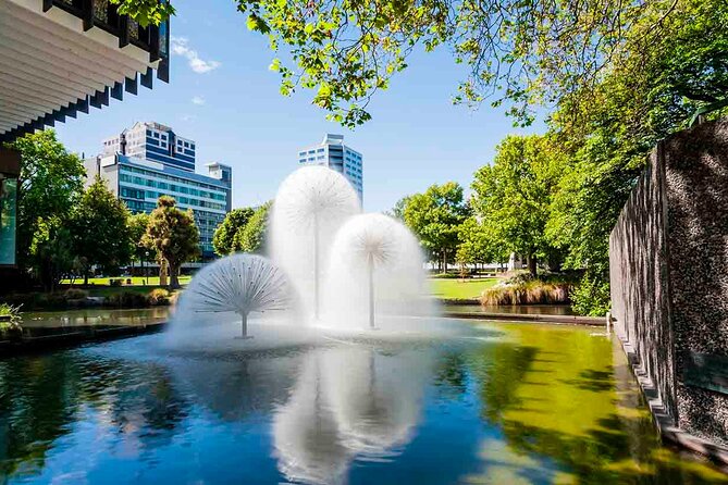 Arrival Private Transfer from Airport CHC to Christchurch in Business Car - The 20-minute ride into Christchurch