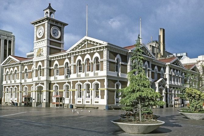 Arrival Private Transfer from Airport CHC to Christchurch in Business Car - Price and who gets good value