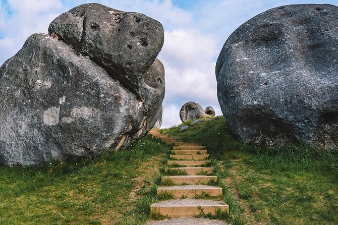 Arthurs Pass Private Day Trip from Christchurch with Castle Hill - Cave Stream Scenic Reserve: know what 10 minutes means
