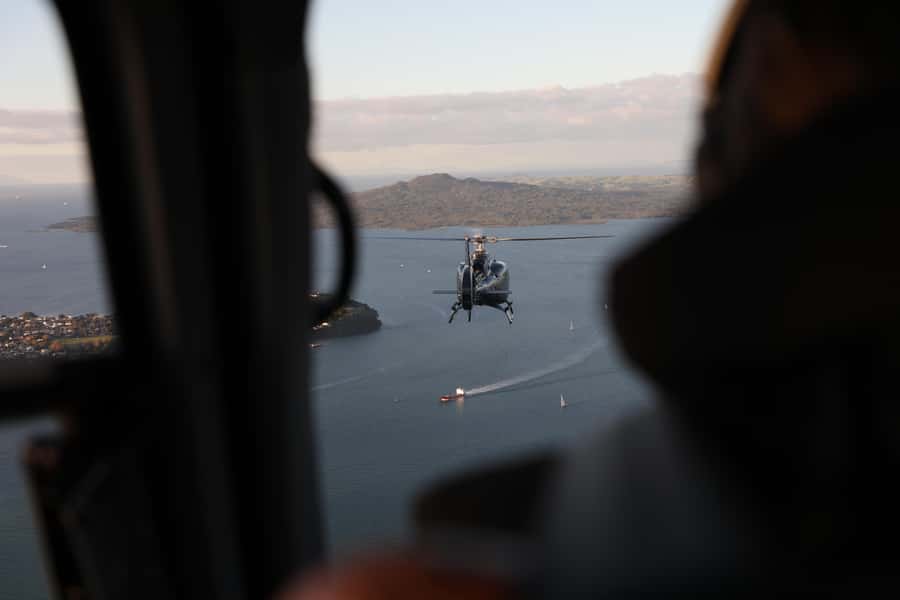 Auckland: 20min Helicopter scenic flight - City & Volcanoes - Who will enjoy this Auckland flight most?