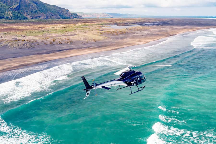 Auckland: 36 min scenic helicopter flight - Coast to Coast - Why this route gives you two Aucklands