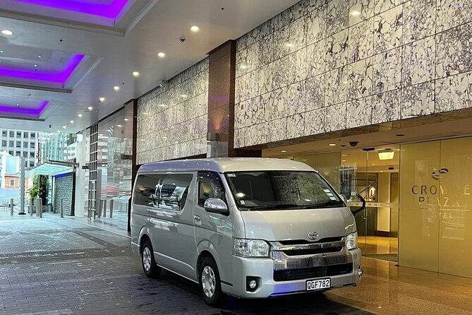 Auckland Airport Private Transfers in a Luxury Minibus - Longer North Island Transfers Need Planning