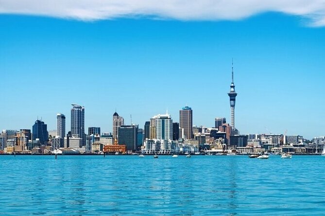 Auckland Best Street Food Tour With A Local Guide - A food walk with Auckland landmarks built in