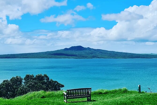 Auckland City Highlights Full Day Tour - One Tree Hill and Auckland’s volcanic character