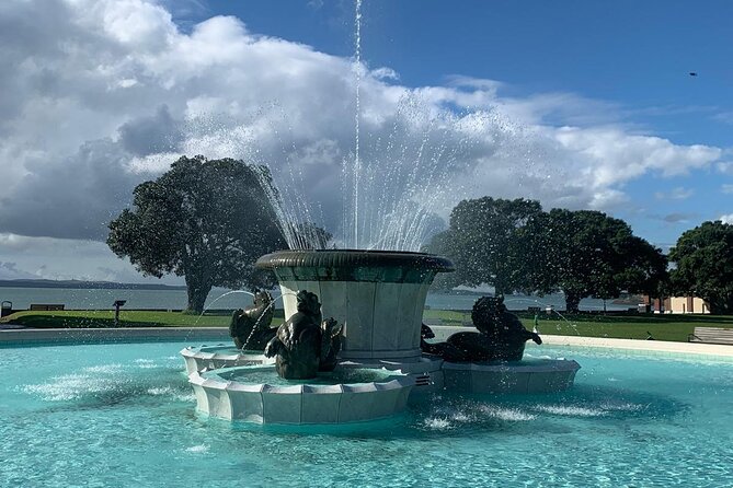 Auckland City Tour — One Day The Ultimate Auckland Experience - Mission Bay and Bastion Point