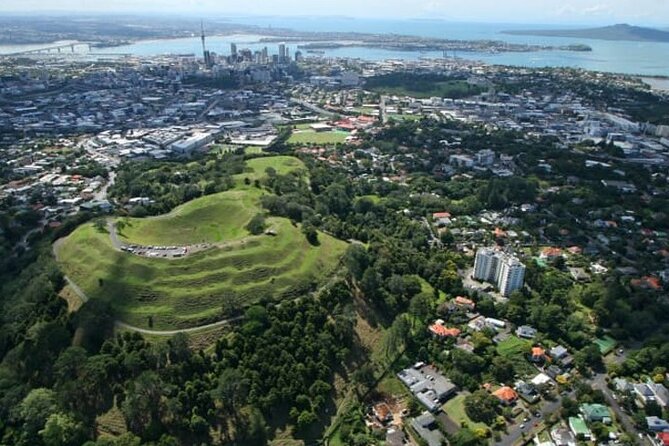 Auckland City Volcano & Scenic Highlights Tour - Why Auckland’s volcanoes make a good first tour