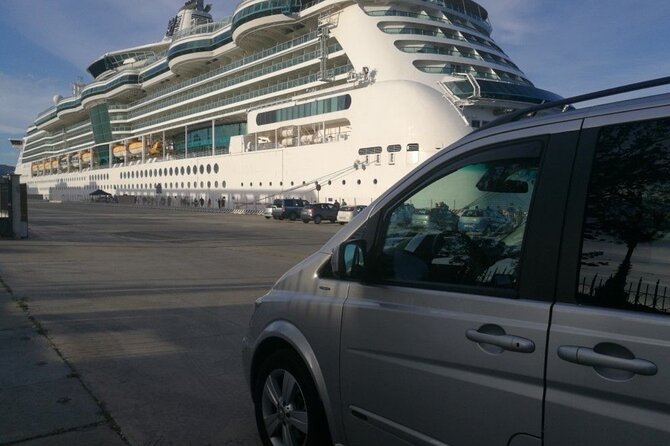 Auckland Downtown Hotel Transfers to/from Cruise Ship in Minivan - Why this short Auckland transfer can save your morning
