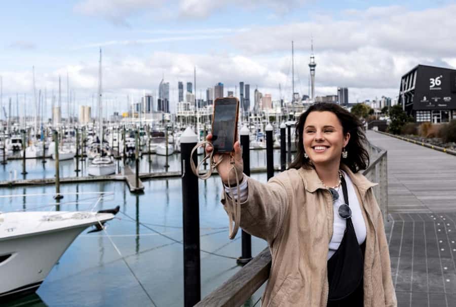 Auckland: GoGuided Auckland City Tour - Westhaven offers one of the better photo stops