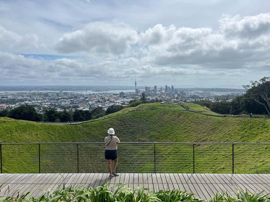 Auckland: Half-Day Auckland Volcanoes Tour - Maungakiekie, One Tree Hill, and the city’s story