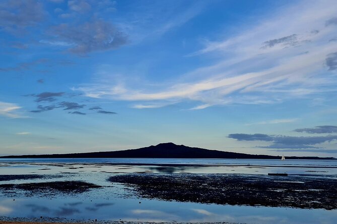 Auckland Half Day City Tour - Heart of Auckland - Cornwall Park and One Tree Hill