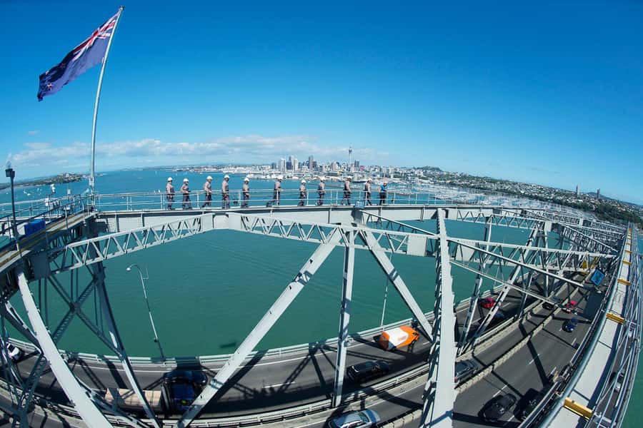 Auckland Harbor Bridge: Bridge Climb - Reaching the 67-metre summit