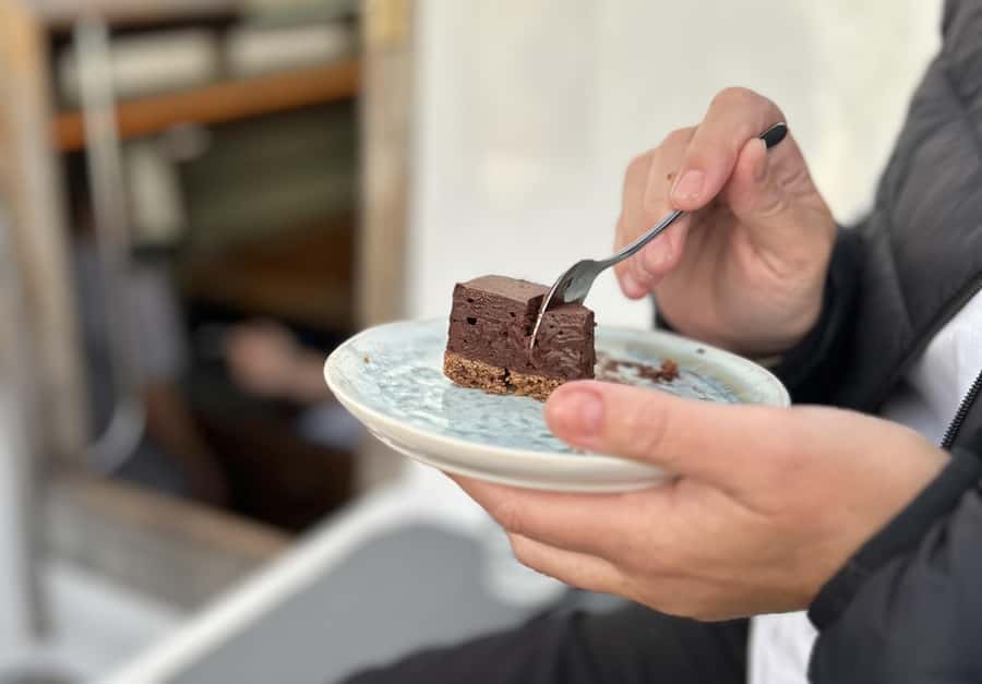 Auckland: Harbour Sailing Cruise with 3-Course Dinner - A three-course dinner that works at sea