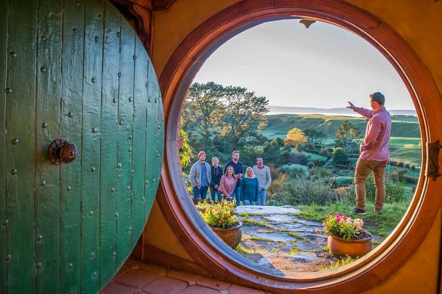 Auckland: Hobbiton Movie Set Day Trip with Festive Lunch - Inside Bagshot Row and a furnished Hobbit home