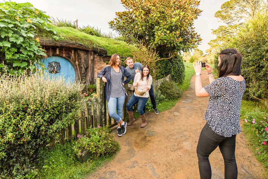 Auckland: Hobbiton Movie Set Tour with Lunch - Walking past Bag End and the hobbit holes