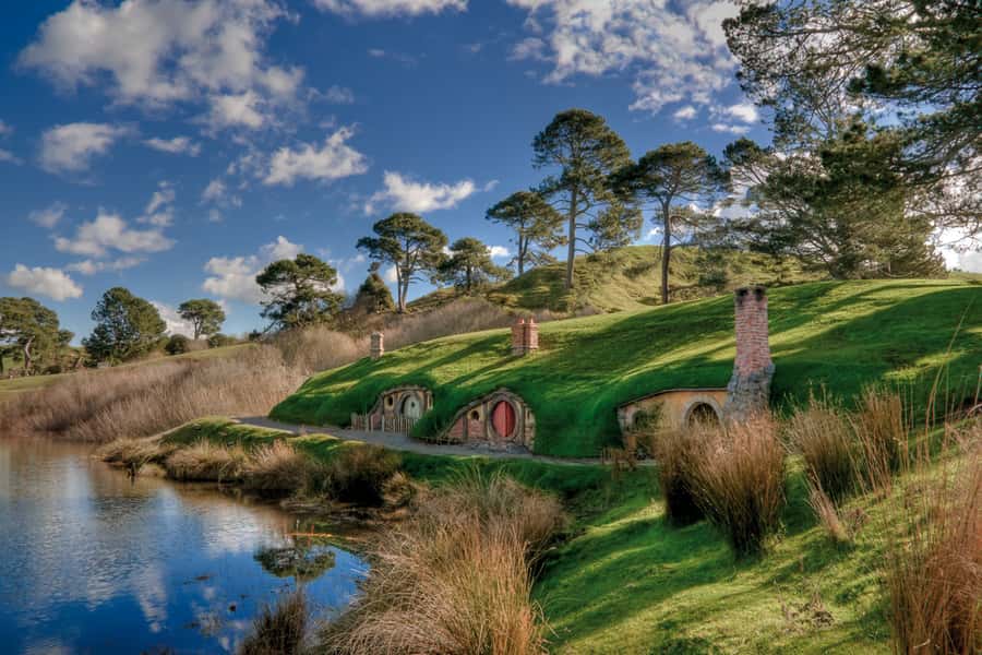 Auckland: Hobbiton Movie Set Tour with Lunch - Lunch at the Party Marquee