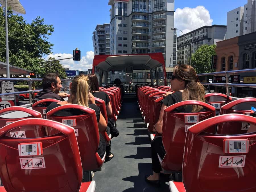 Auckland: Hop-On Hop-Off Explorer Bus Ticket - Commentary, comfort, and the practical ride
