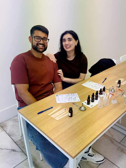 Auckland: Perfume Making Class Introduction - Following the step-by-step process