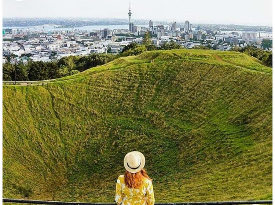 Auckland: Piha Beach, Rainforest, & Mount Eden Private Tour - Walking, weather, and what to bring
