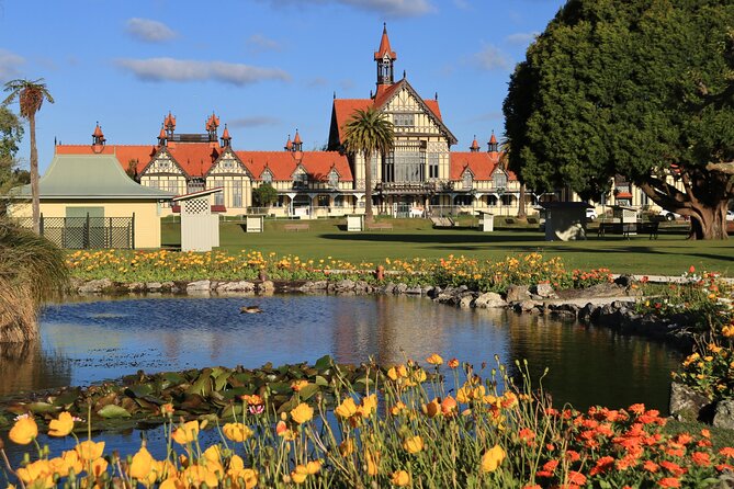 Auckland: Rotorua, Taupo, Waiotapu & Huka Falls Private Trip - The private guide makes the difference