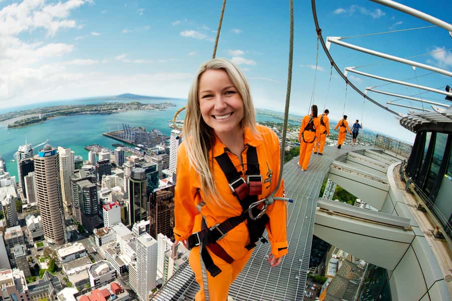 Auckland: Sky Tower SkyWalk - 192m High Edge Walk - Planning the Best Visit