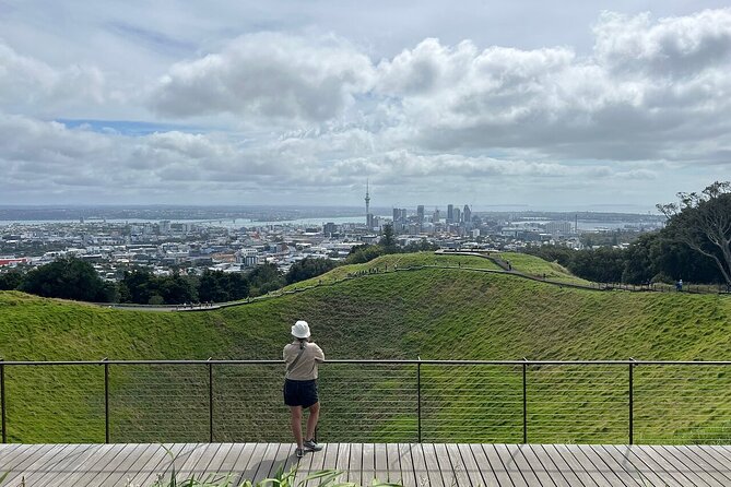 Auckland Small-Group Walking Tour with Treats - Coffee, chocolate, and the meaning of treats