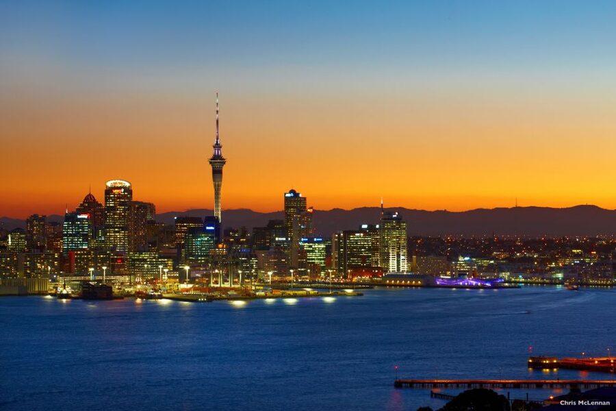 Auckland: Sunset & Night Sea Kayak Tour to Rangitoto Island - Starting at St Heliers Beach