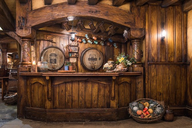 Auckland to Rotorua via Hobbiton Small Group Tour (One Way) - What the $204.17 price really covers